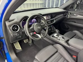 Alfa Romeo Stelvio Quadrifoglio 2024