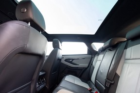 Land Rover Range Rover Evoque 2023