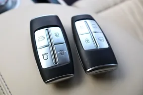 Genesis GV70 2023