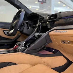 Lamborghini Urus 2021