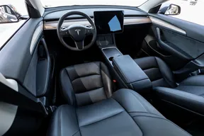 Tesla Model 3 Long Range 2021