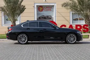 BMW 3 Series 330 2019