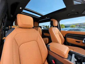 Land Rover Defender 90 2024