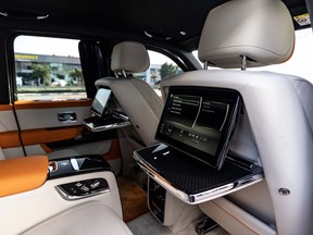 Rolls-Royce Cullinan Black Badge 2023