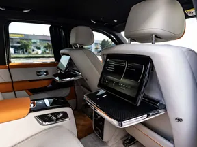 Rolls-Royce Cullinan Black Badge 2023