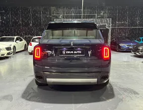 Rolls-Royce Cullinan Black Badge 2021