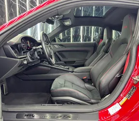 Porsche 911 Carrera GTS 2024