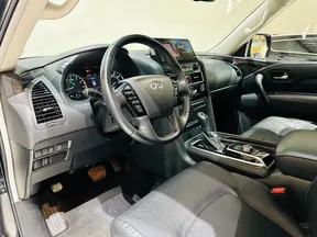 Infiniti QX80 2024