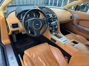 Aston Martin V8 Vantage 2014
