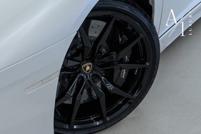 Lamborghini Aventador 2012