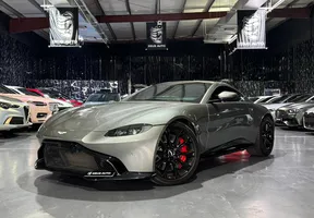 Aston Martin V8 Vantage 2019