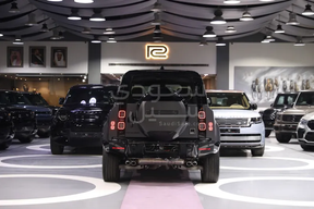 Land Rover Defender 110 2025