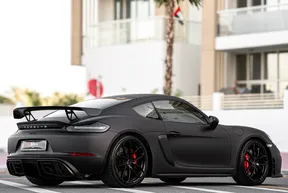 Porsche Cayman 718 GT4 2023