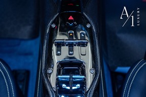 Ferrari SF90 Stradale 2021