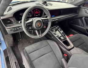Porsche 911 Carrera GTS 2025