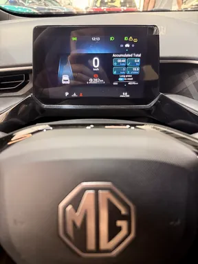 MG 3 2025