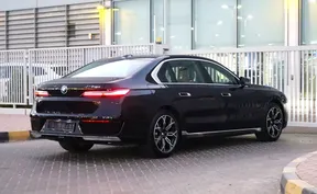 BMW 7 Series 735 2025