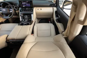 Toyota Land Cruiser 2024