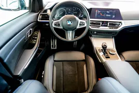 BMW 3 Series 320 2021