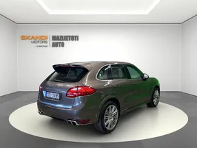 Porsche Cayenne 2013