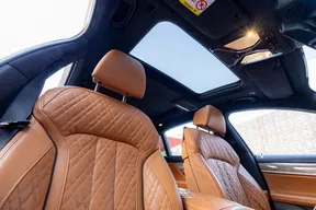 BMW 7 Series 740L 2021