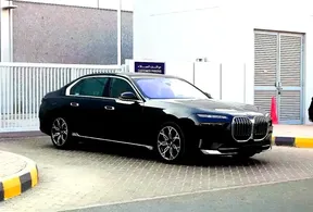 BMW 7 Series 735 2025