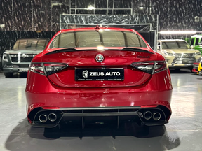 Alfa Romeo Giulia Quadrifoglio 2022