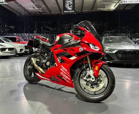 BMW Motorrad S-series RR 2024