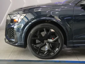 Audi RS Q8 2024