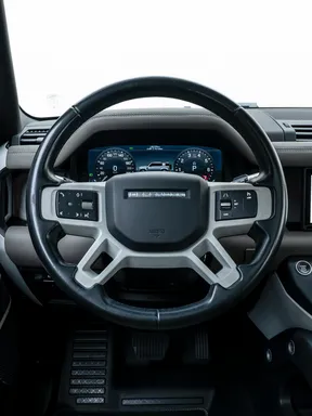 Land Rover Defender 110 2021