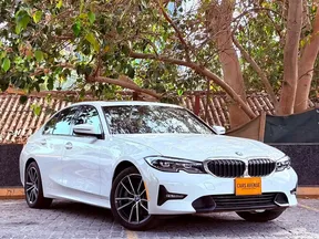 BMW 3 Series 330 2020