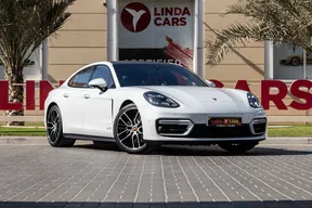 Porsche Panamera GTS 2022