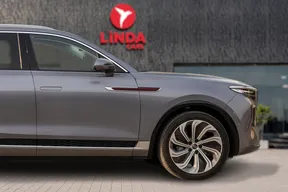 Hongqi E-HS9 2024