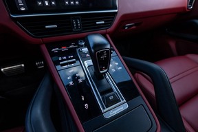 Porsche Cayenne GTS 2021