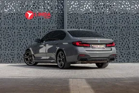 BMW 5 Series M550 2022