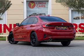 BMW 3 Series 330 2019