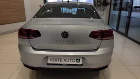 Volkswagen Passat 2022