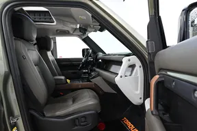 Land Rover Defender Octa 2022