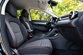 MG ZS 2025