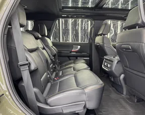 Ford Expedition 2025