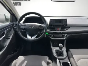 Hyundai i30 2022