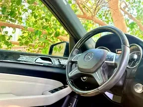 Mercedes-Benz M-Class 500 2013