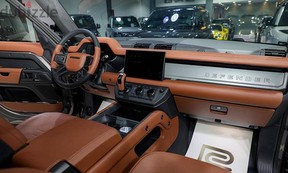 Land Rover Defender 110 2025