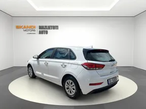 Hyundai i30 2022