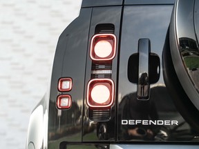 Land Rover Defender 110 2024