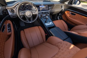 Bentley Continental GTC 2022