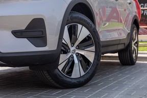 Volvo XC40 2024