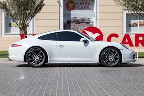 Porsche 911 Carrera 4S 2015