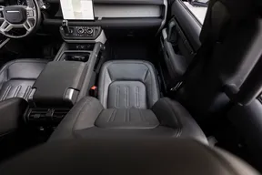 Land Rover Defender 110 2022