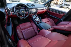 Porsche Cayenne GTS 2021